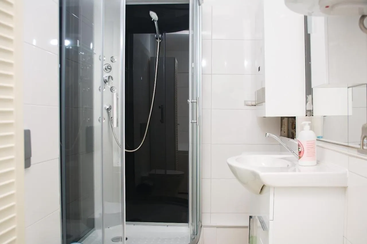 Brand-New Apartments On Shopping Street In Schoenbrunn With Lift Access Viena 0*,