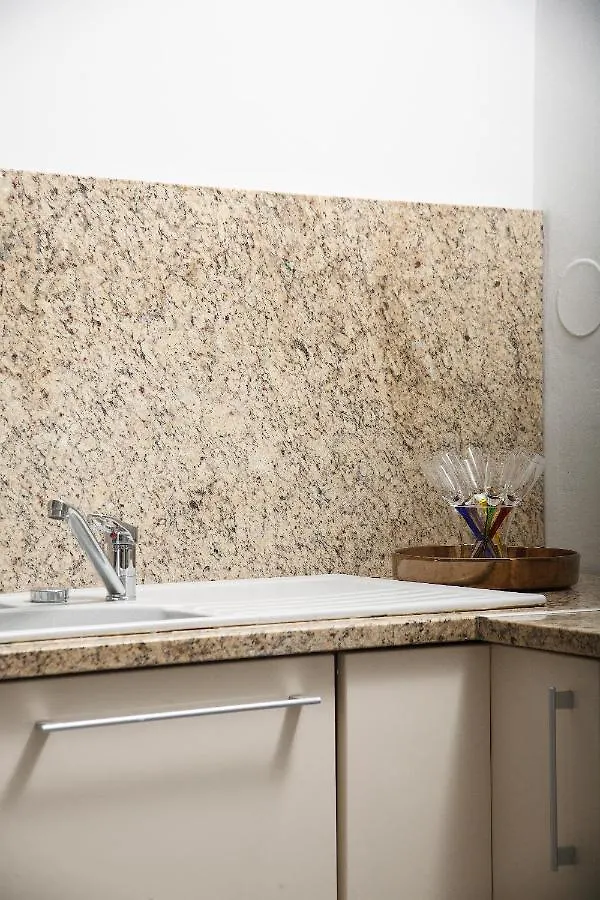 Brand-New Apartments On Shopping Street In Schoenbrunn With Lift Access Viena